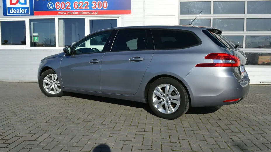 PEUGEOT 308 -