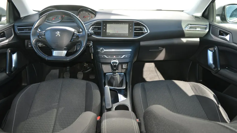 PEUGEOT 308 -