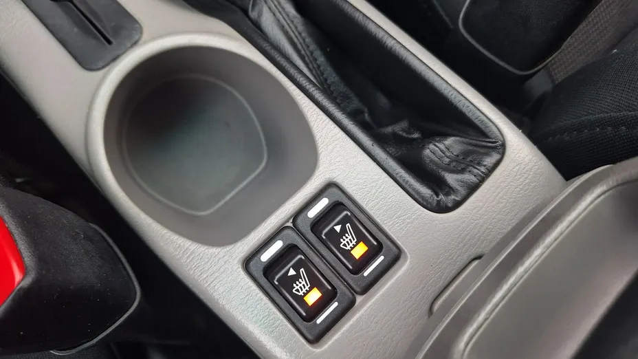 SUBARU Forester -