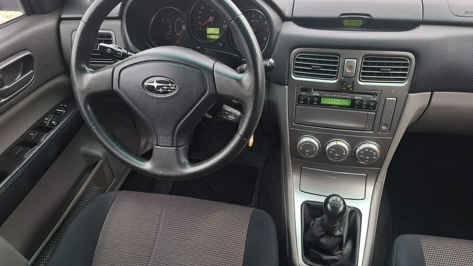 SUBARU Forester -