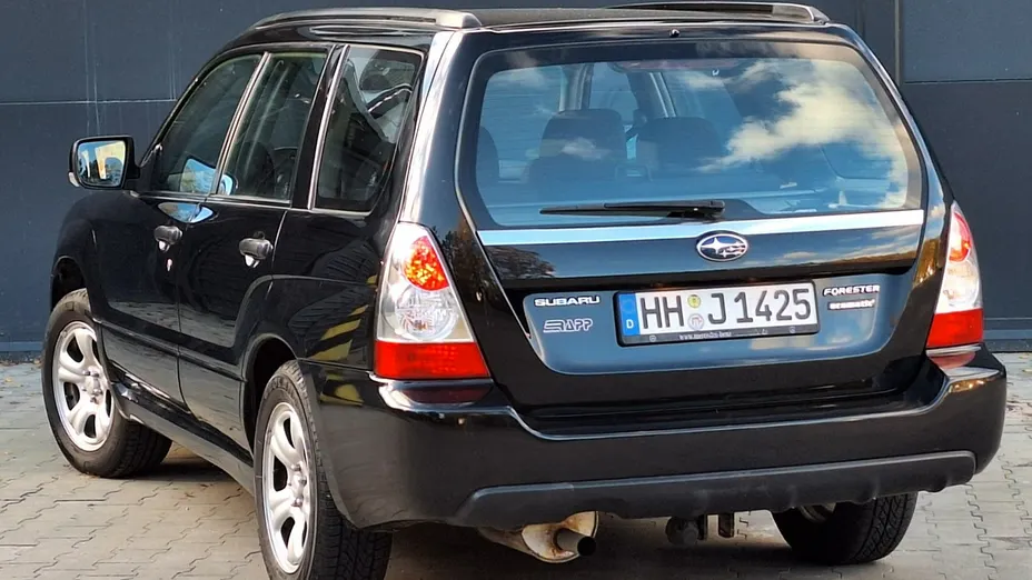 SUBARU Forester -