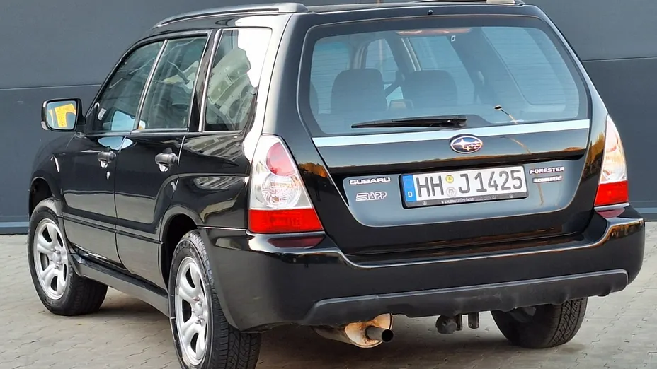 SUBARU Forester -