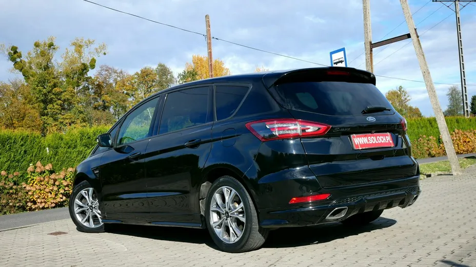 FORD S-MAX -