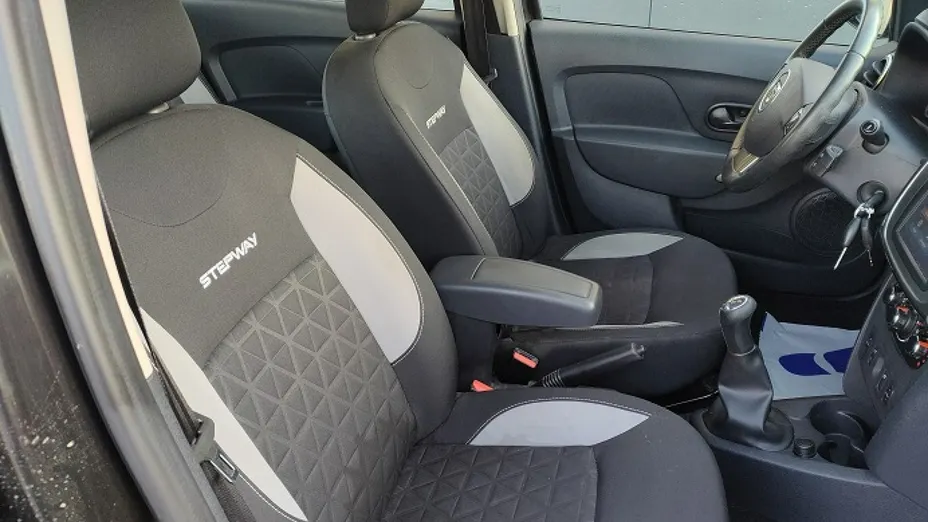 DACIA Sandero -