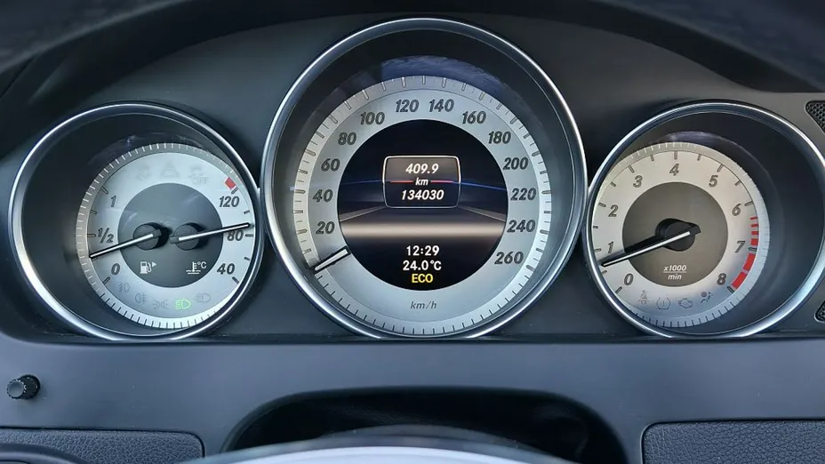 MERCEDES-BENZ C Klasa -