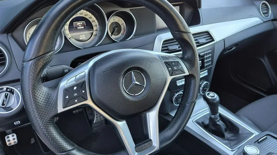 MERCEDES-BENZ C Klasa -