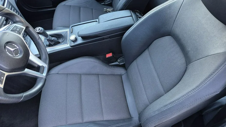 MERCEDES-BENZ C Klasa -