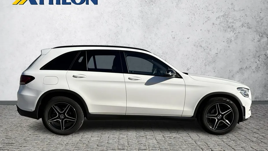 MERCEDES-BENZ GLC -