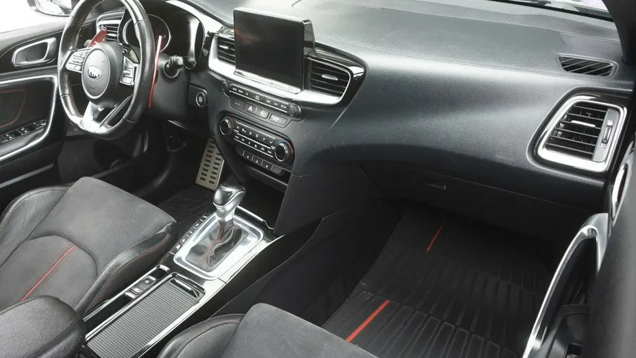 KIA ProCeed -