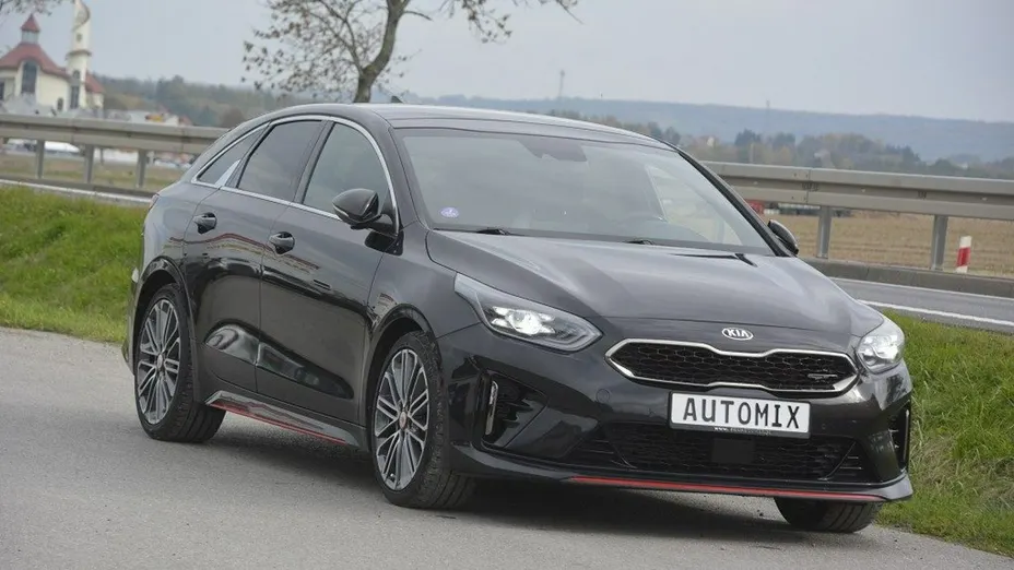 KIA ProCeed -