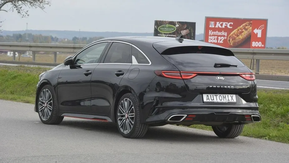 KIA ProCeed -