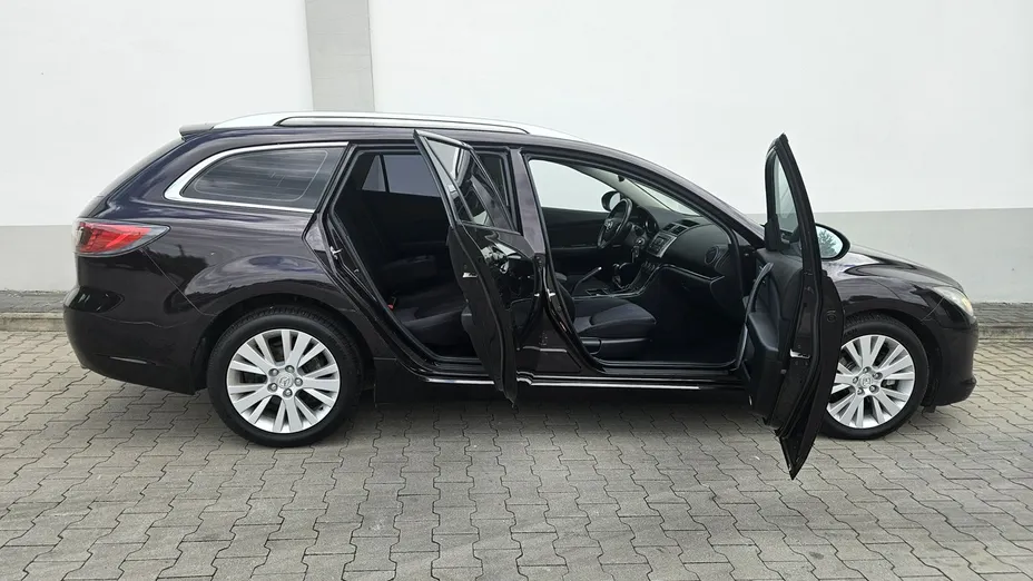MAZDA 6 -