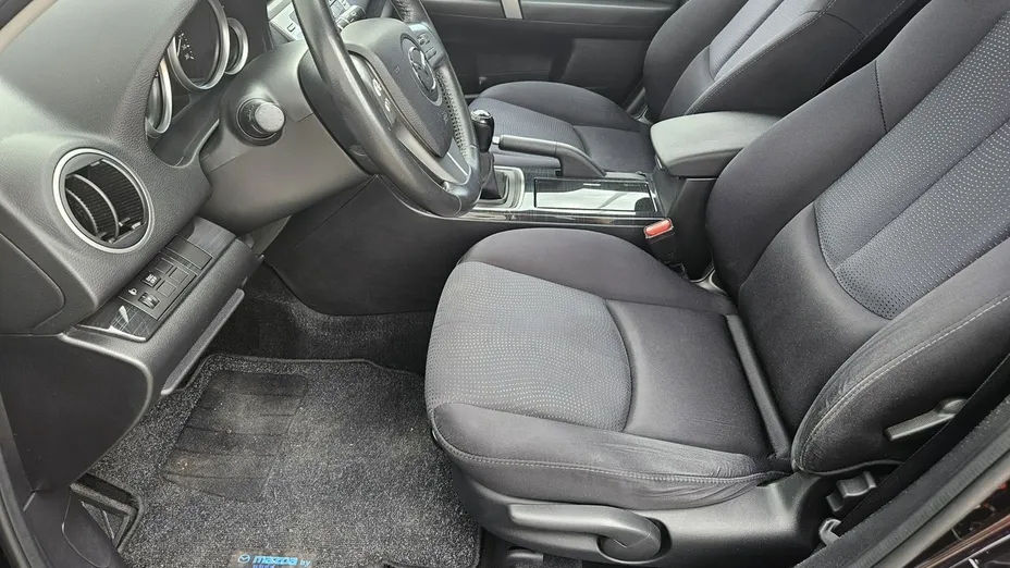 MAZDA 6 -