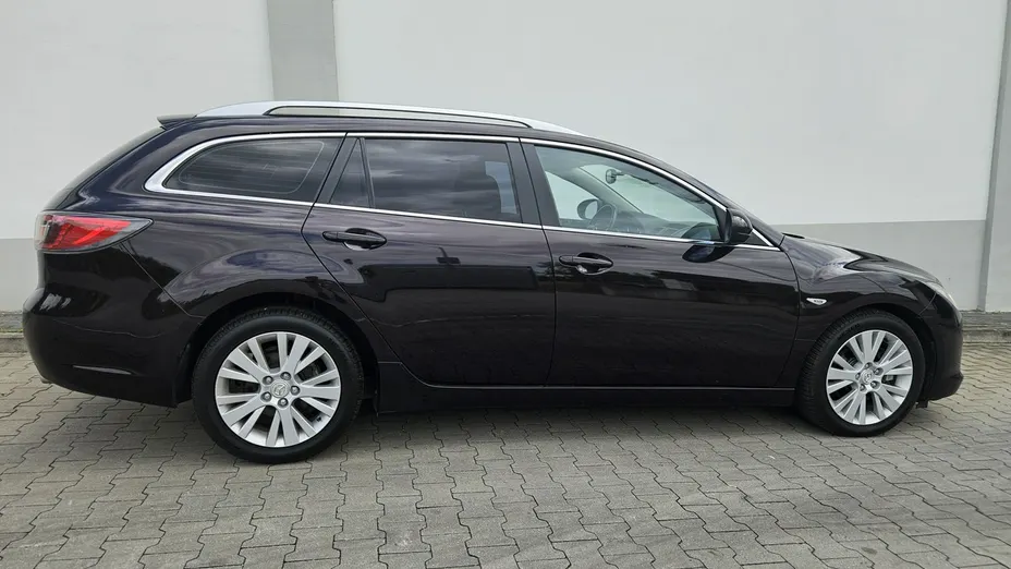 MAZDA 6 -