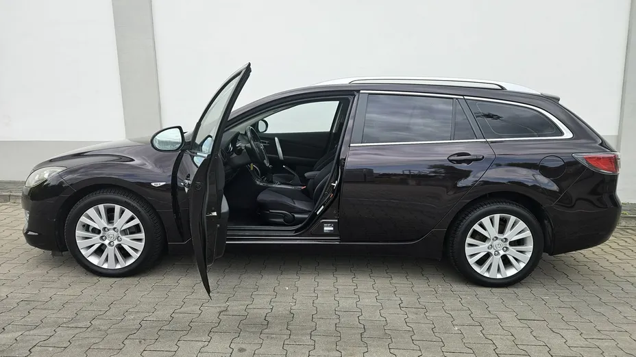 MAZDA 6 -