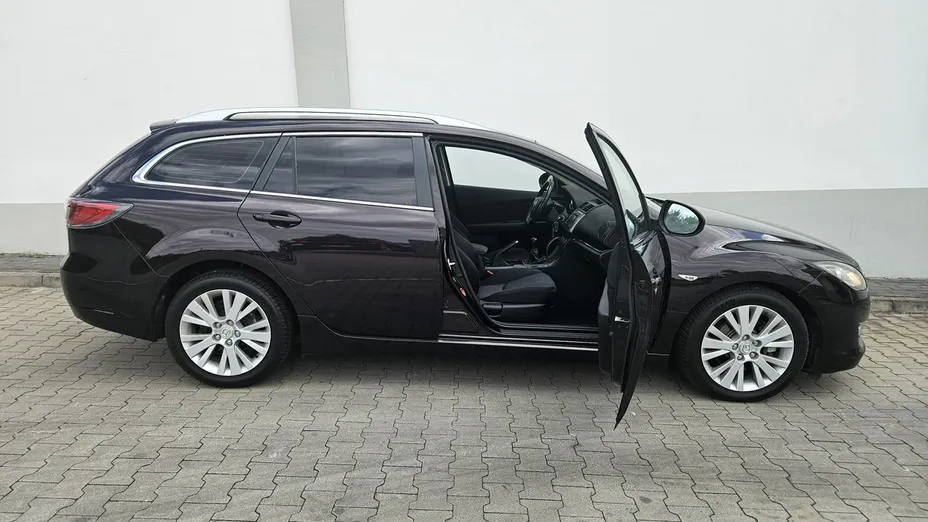 MAZDA 6 -
