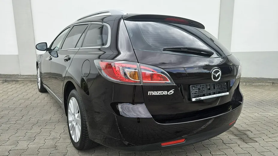 MAZDA 6 -