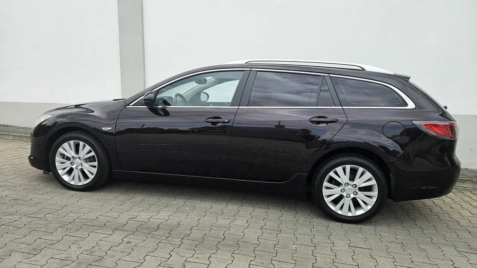 MAZDA 6 -