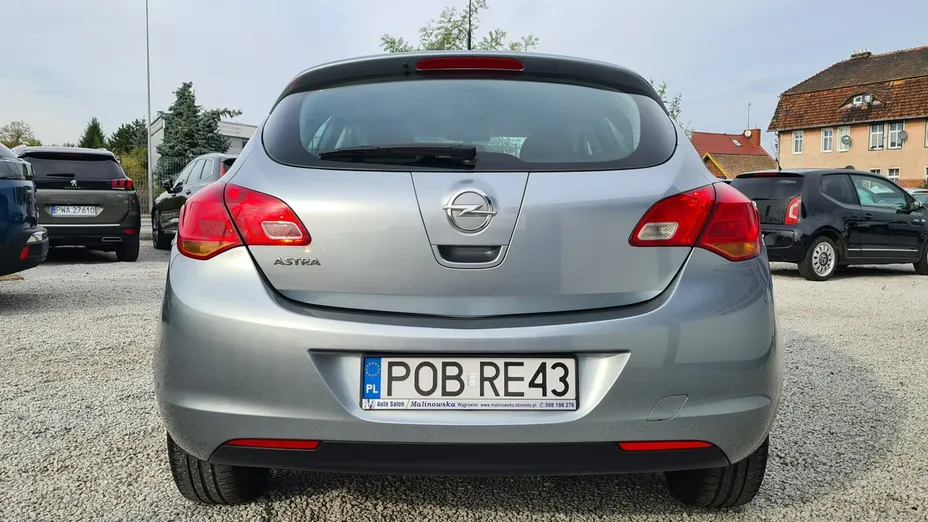 OPEL Astra -