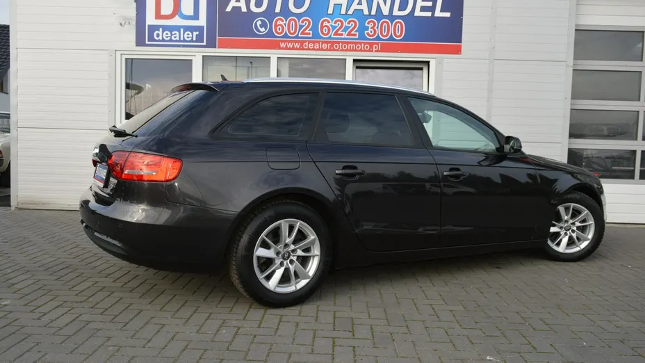 AUDI A4 -