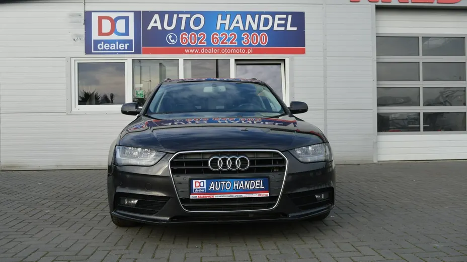 AUDI A4 -