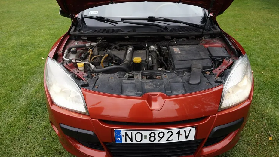 RENAULT Megane -