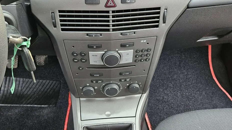 OPEL Astra -