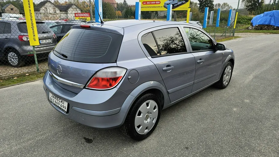 OPEL Astra -