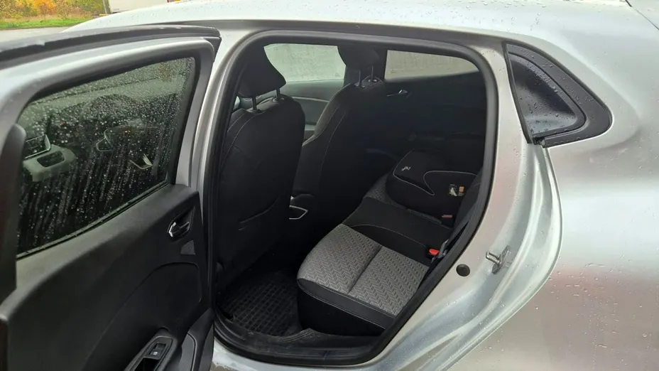 RENAULT Clio -