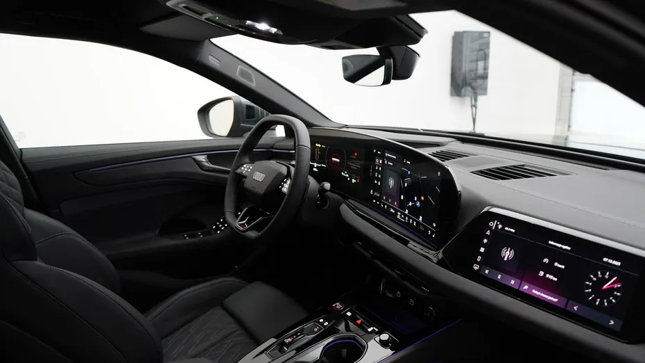 AUDI A6 -