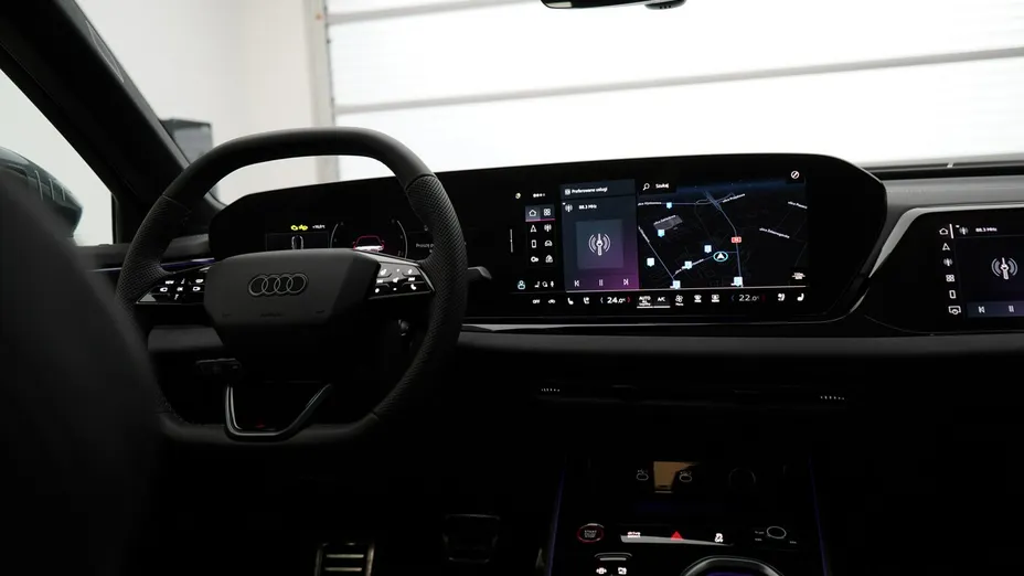 AUDI A6 -