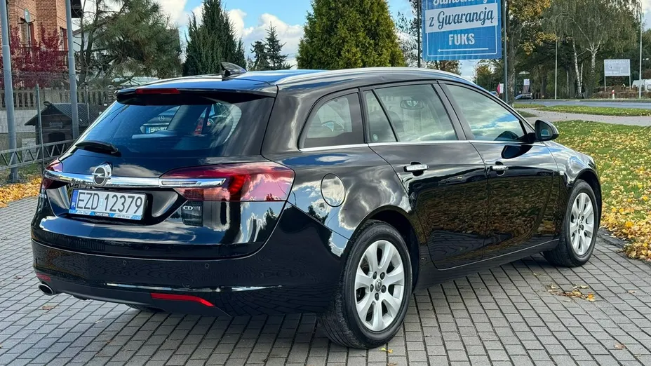 OPEL Insignia -