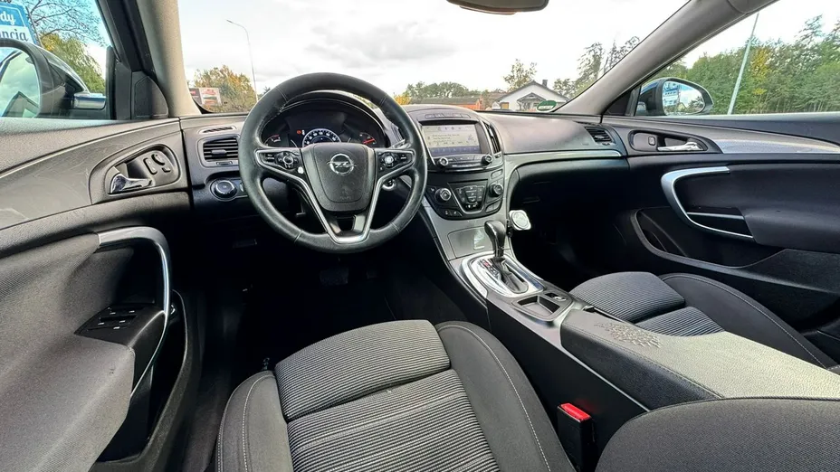 OPEL Insignia -