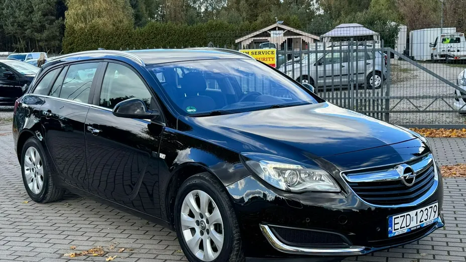 OPEL Insignia -