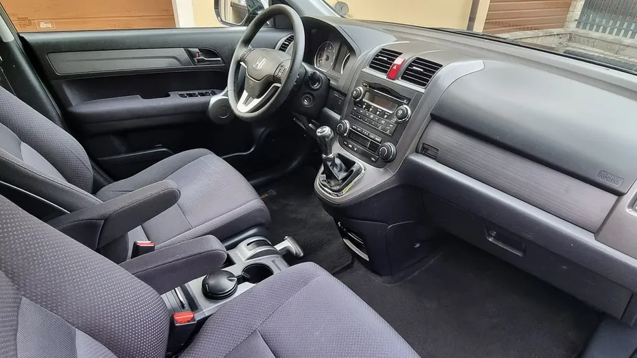 HONDA CR-V -
