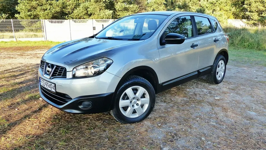 NISSAN Qashqai -