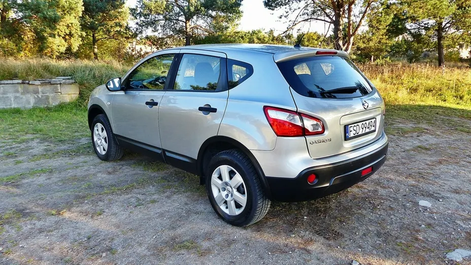 NISSAN Qashqai -