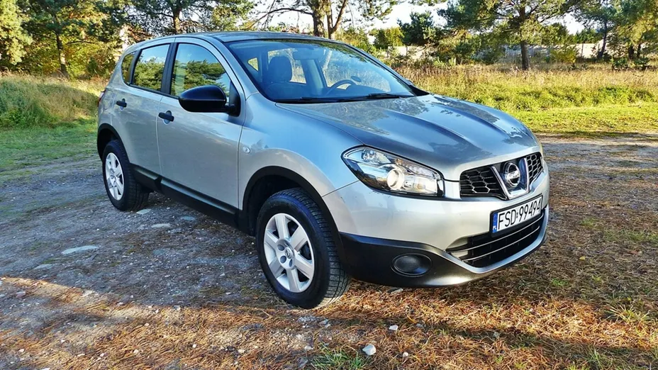 NISSAN Qashqai -