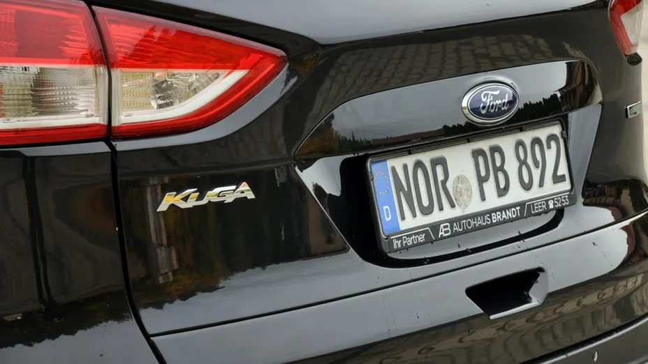 FORD Kuga -
