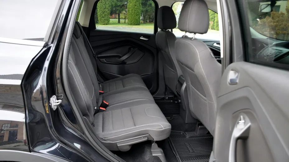 FORD Kuga -
