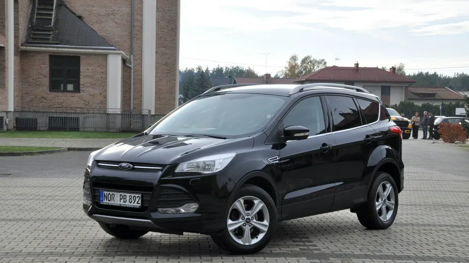 FORD Kuga -
