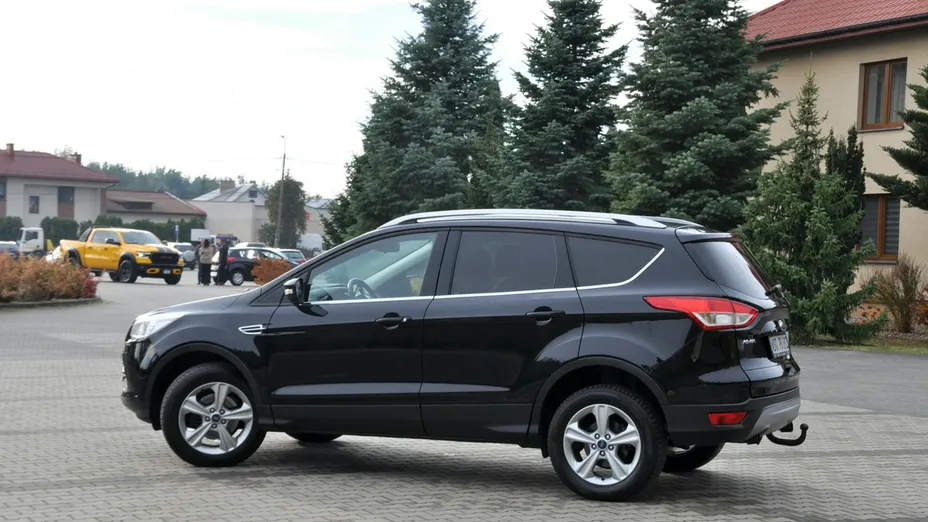 FORD Kuga -
