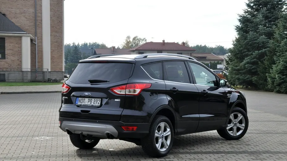 FORD Kuga -