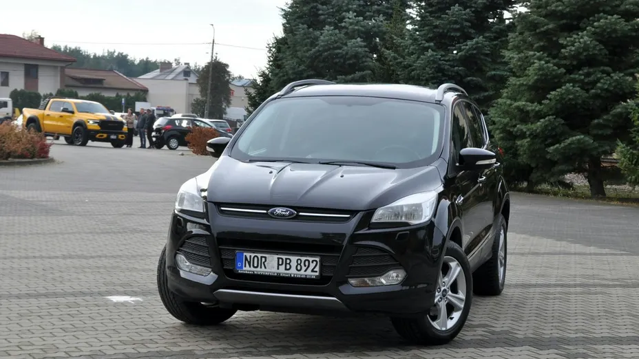 FORD Kuga -