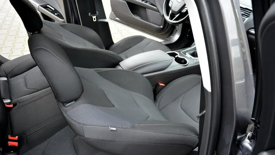 FORD Mondeo -