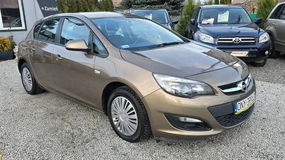 OPEL Astra -