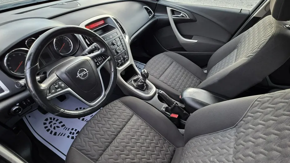 OPEL Astra -