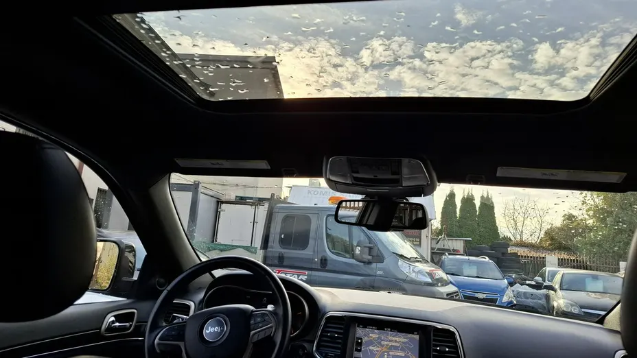 JEEP Grand Cherokee -