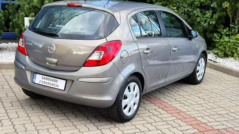 OPEL Corsa -