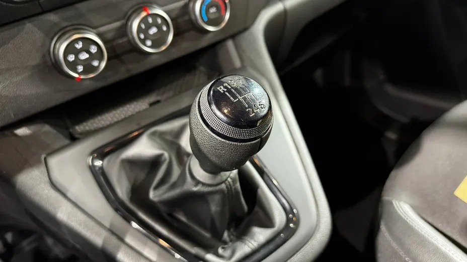 NISSAN Townstar -